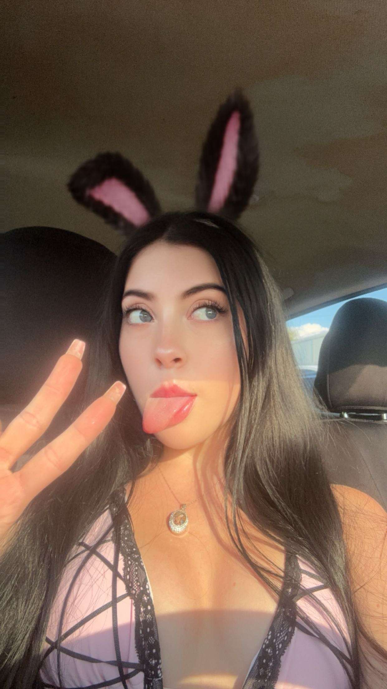 avuhrey snapchat image archive image