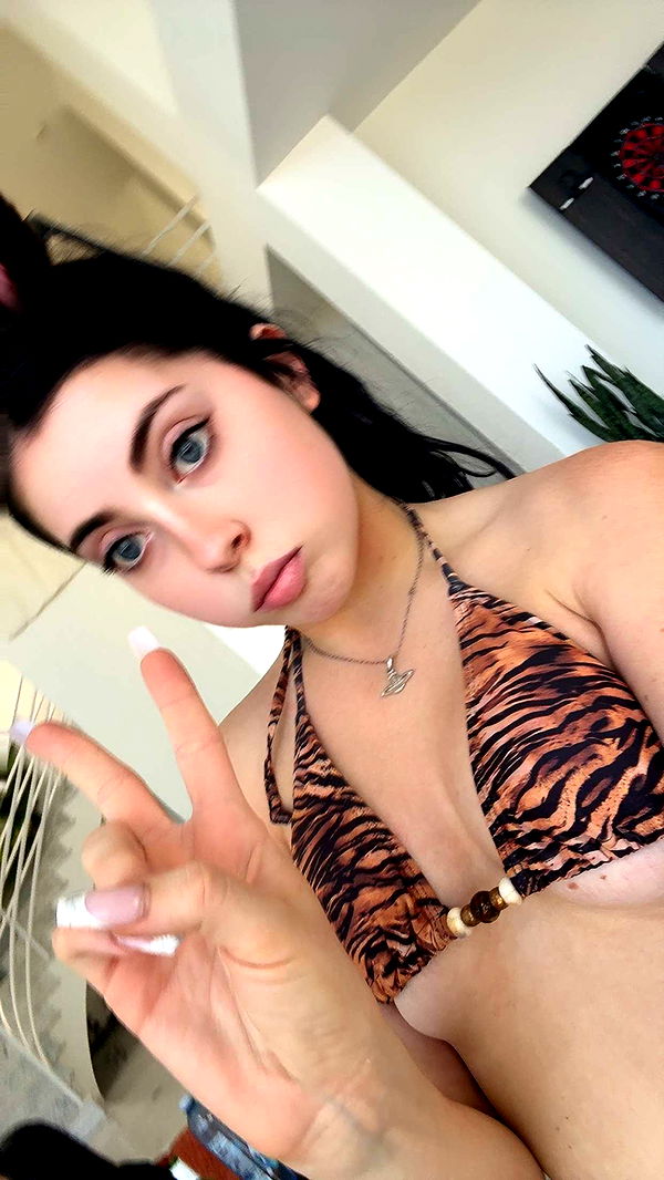 avuhrey image ~ Altpins