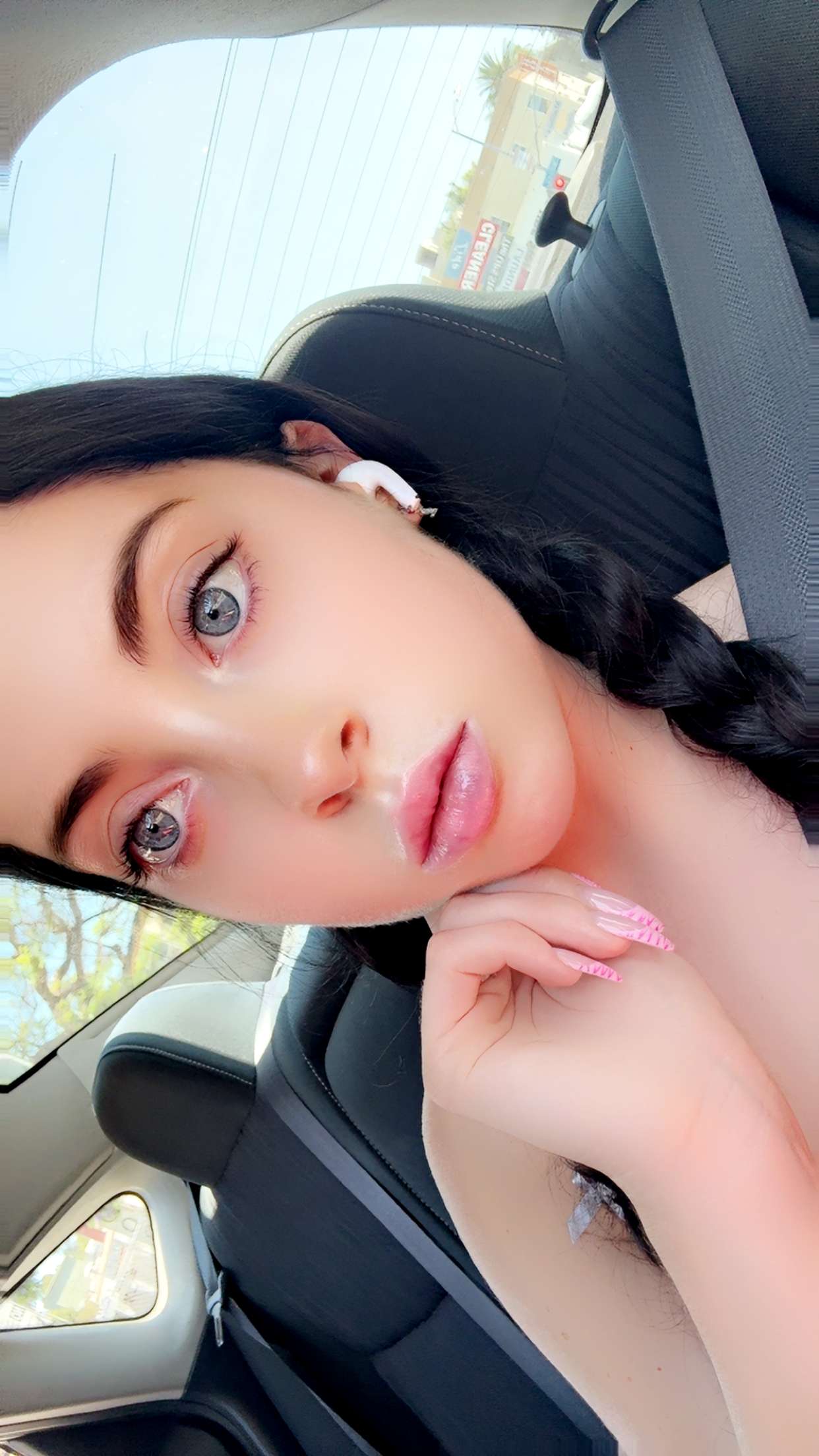 avuhrey snapchat image archive image