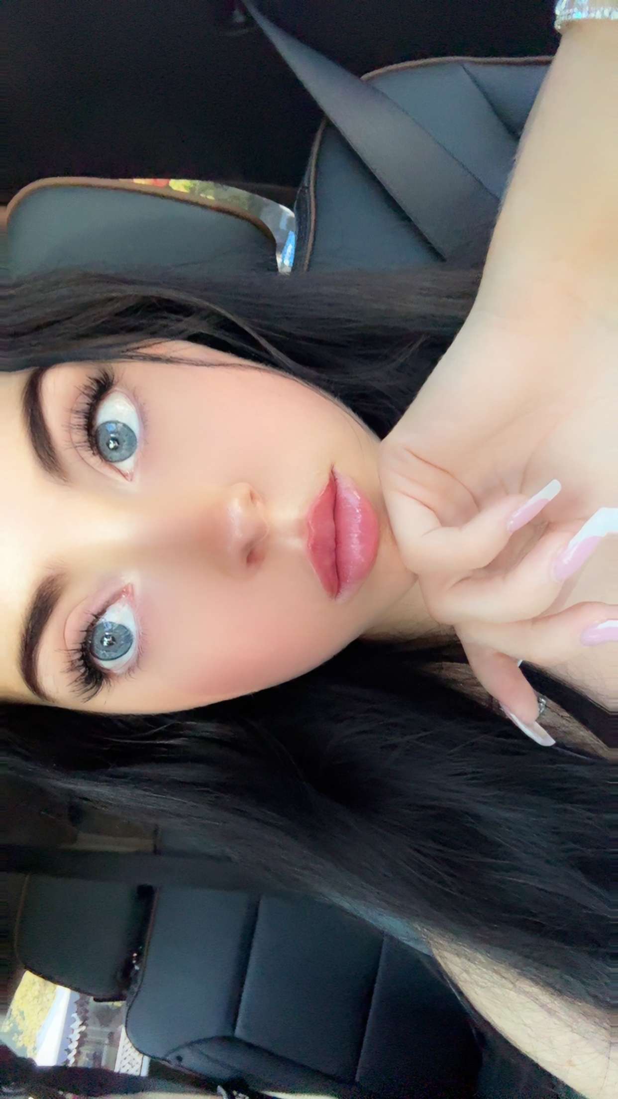 avuhrey snapchat image archive image