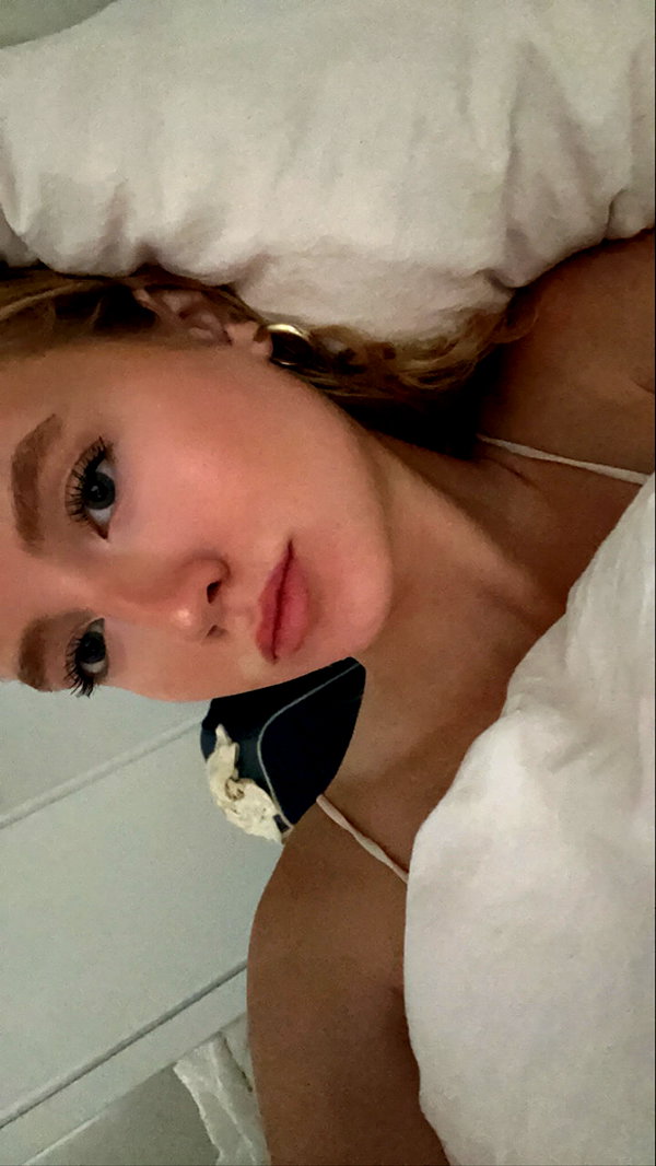 b0mbette snapchat image archive image