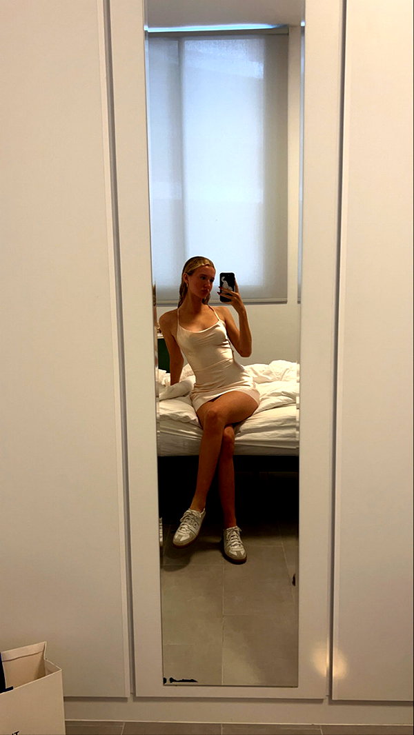 b0mbette snapchat image archive image