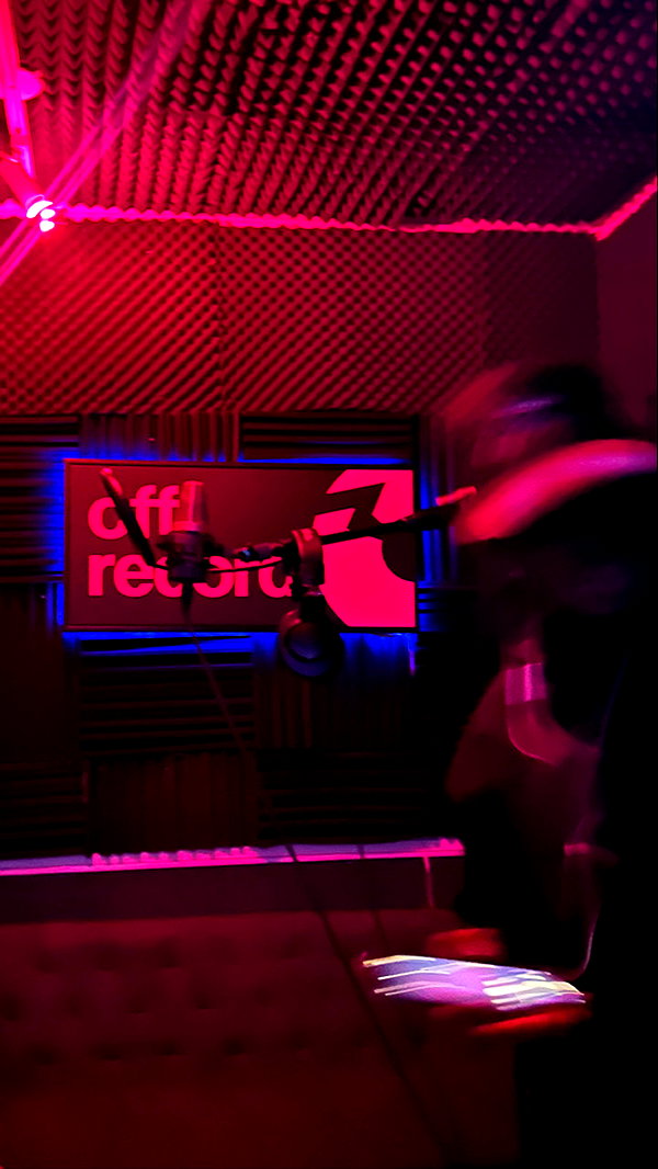 b0mbette snapchat image archive image
