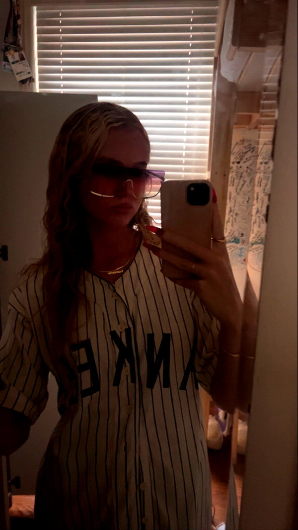 b0mbette snapchat image archive image