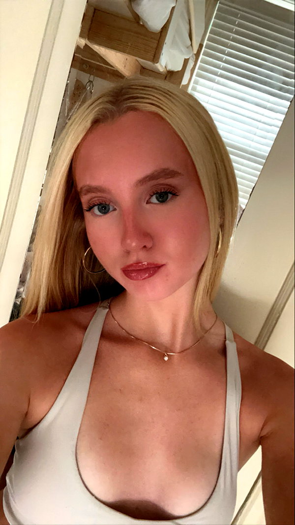 b0mbette snapchat image archive image