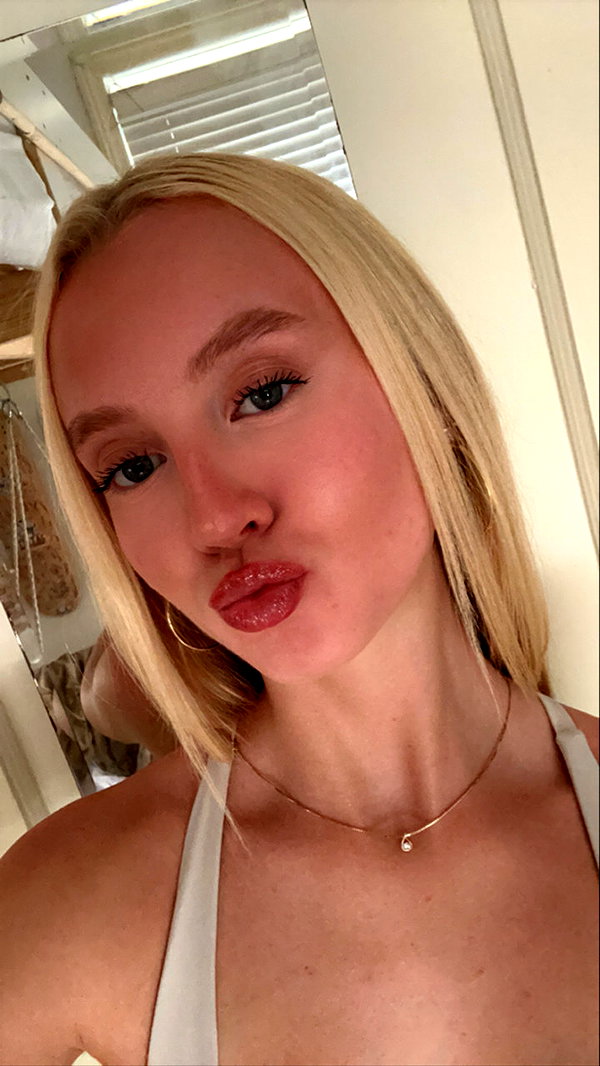 b0mbette snapchat image archive image