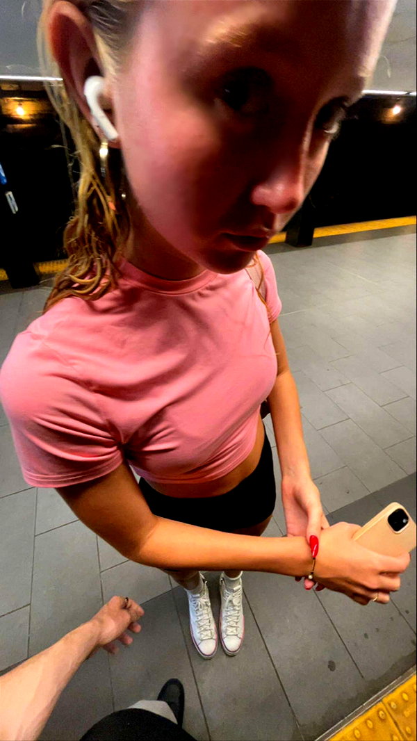 b0mbette snapchat image archive image