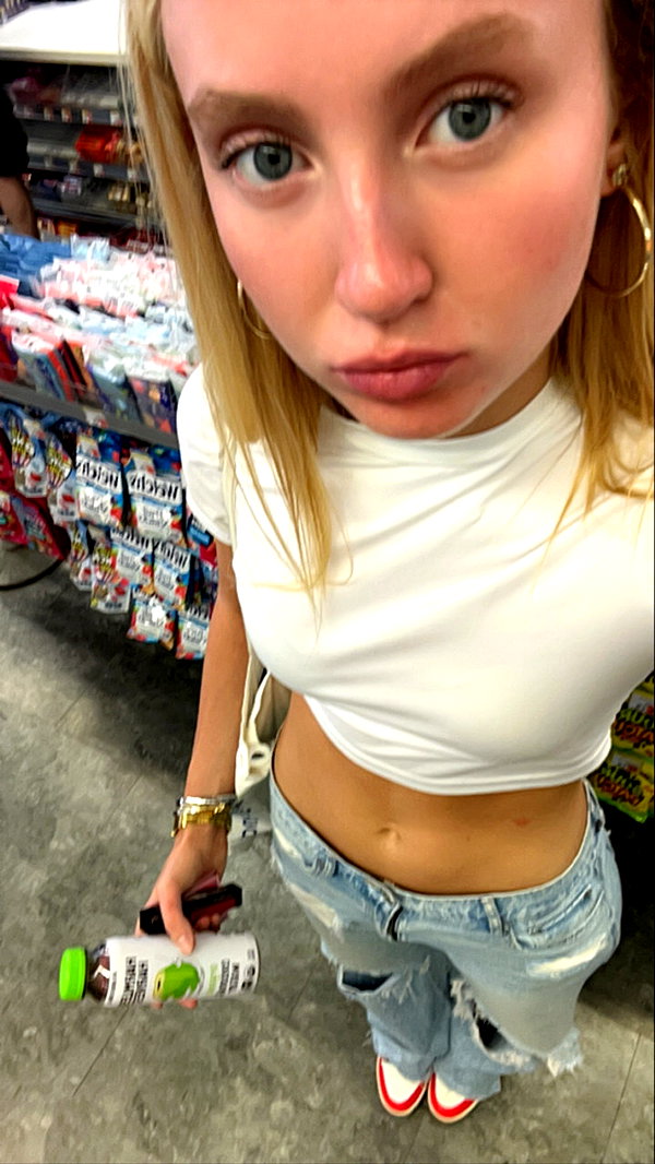 b0mbette snapchat image archive image