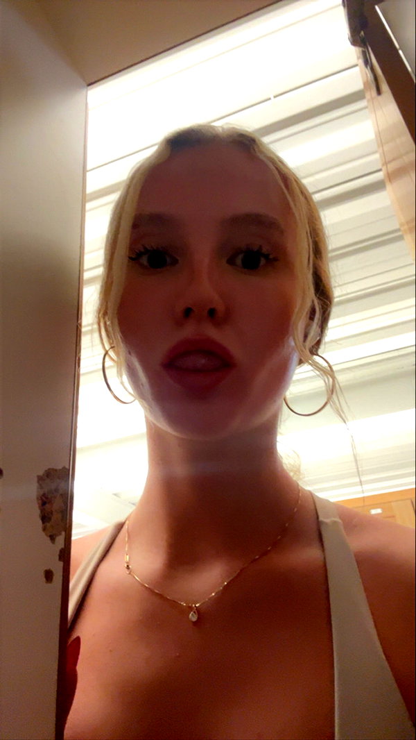b0mbette snapchat image archive image