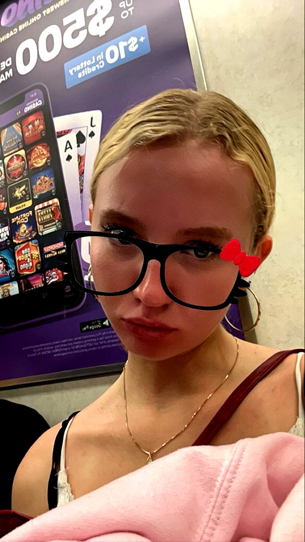 b0mbette snapchat image archive image