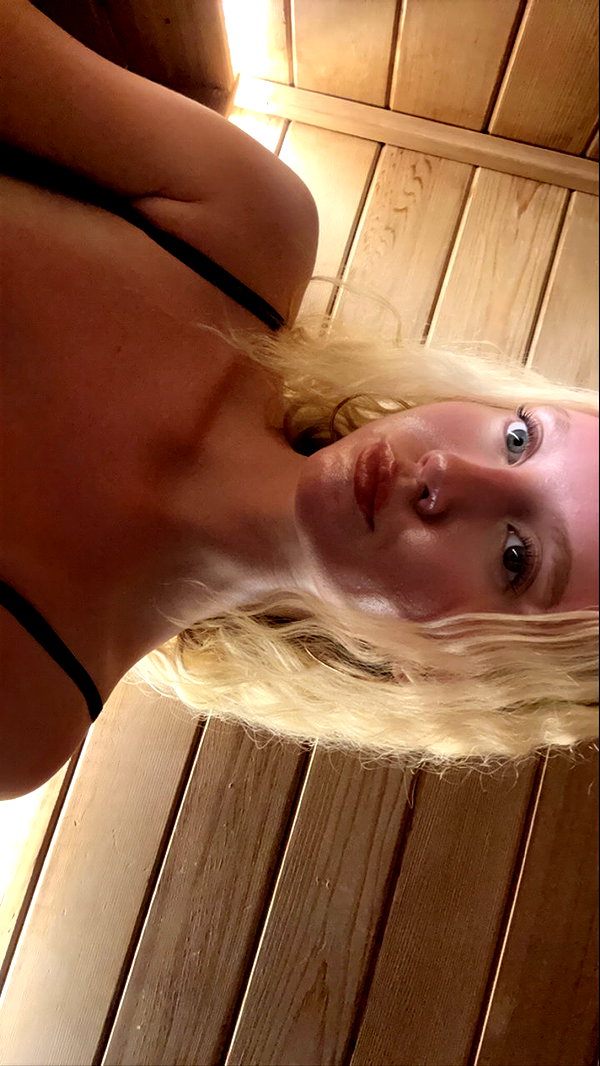 b0mbette snapchat image archive image