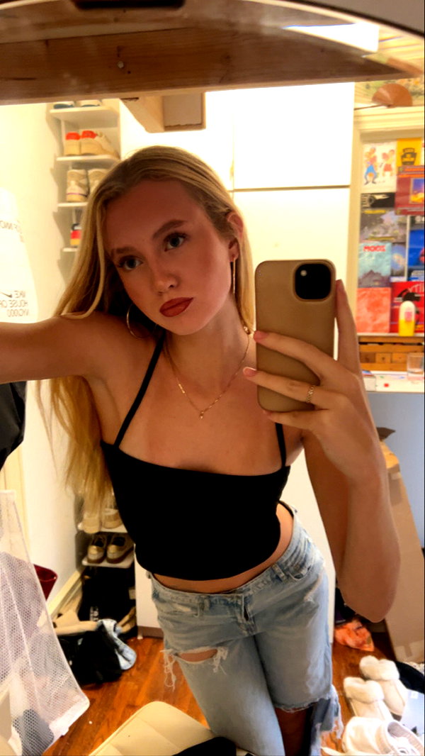 b0mbette snapchat image archive image