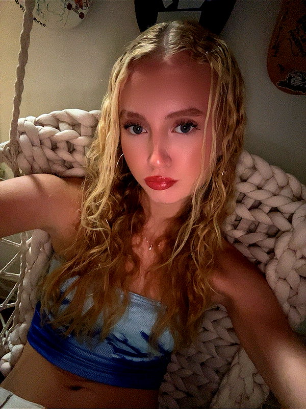 b0mbette snapchat image archive image