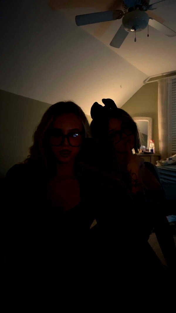 b0mbette snapchat image archive image