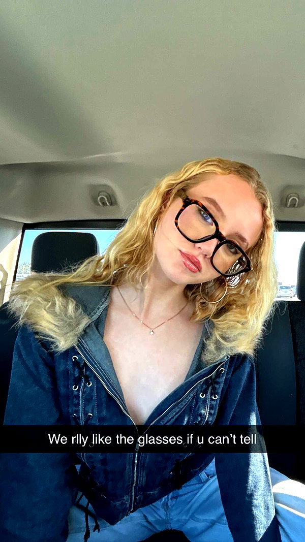 b0mbette snapchat image archive image