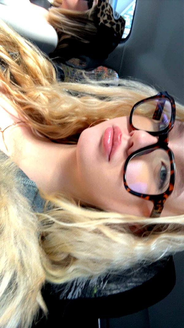 b0mbette snapchat image archive image