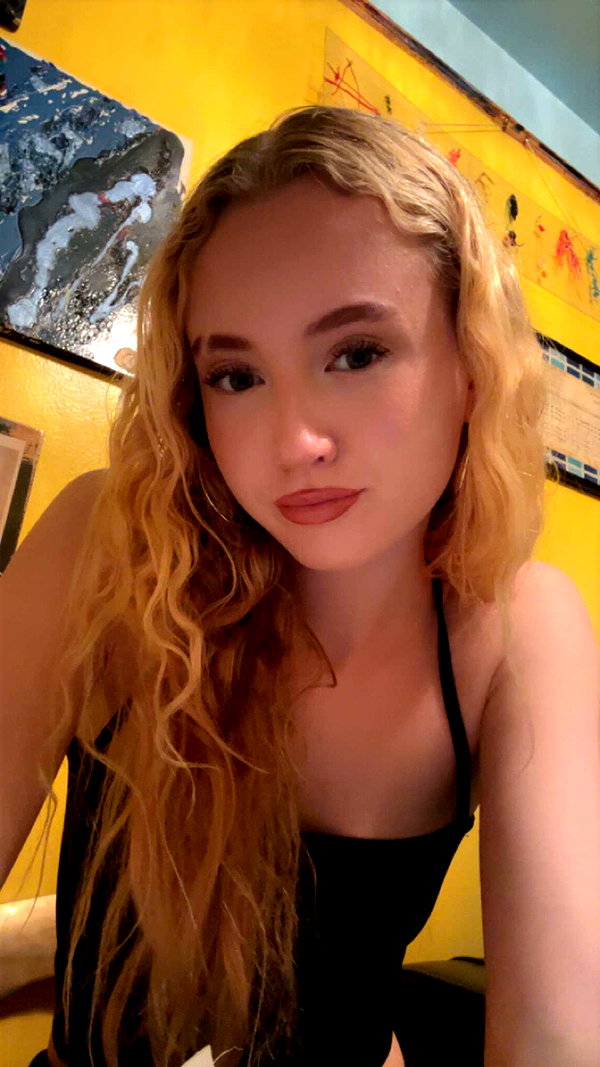 b0mbette snapchat image archive image