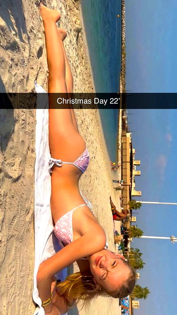 b0mbette snapchat image archive image