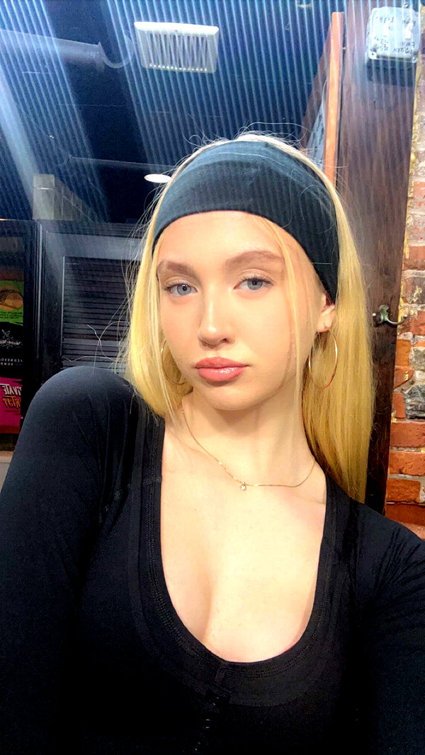 b0mbette snapchat image archive image