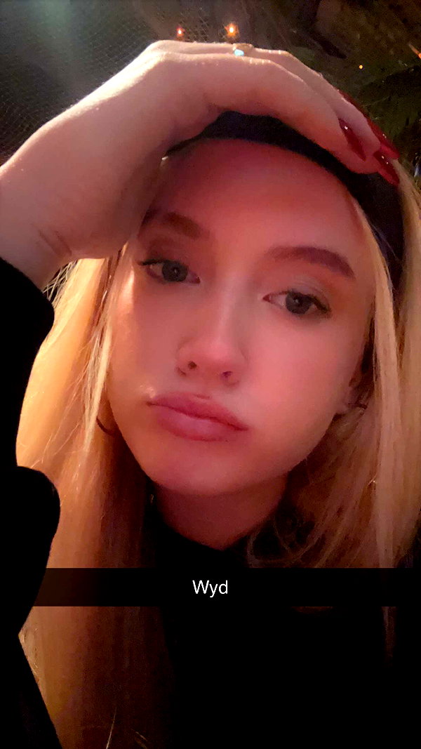b0mbette snapchat image archive image