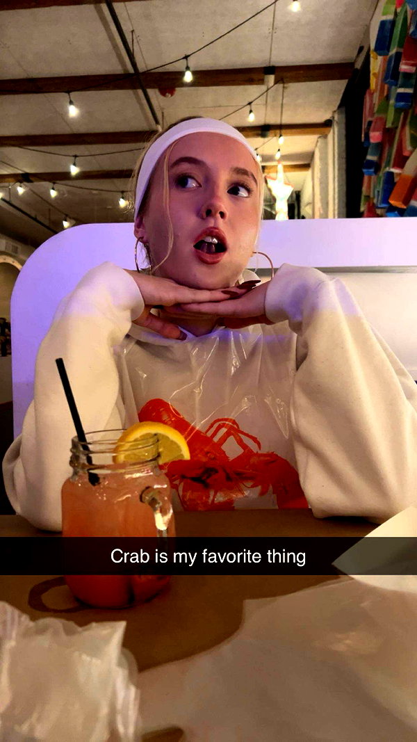 b0mbette snapchat image archive image