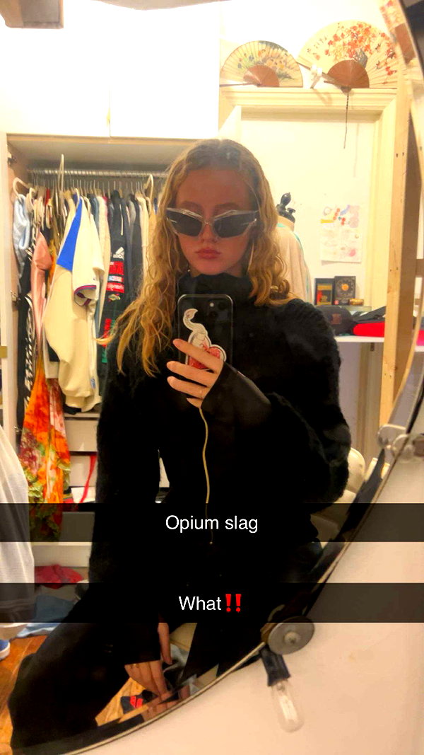 b0mbette snapchat image archive image
