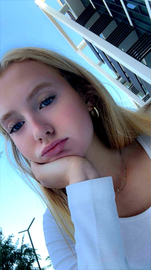 b0mbette snapchat image archive image