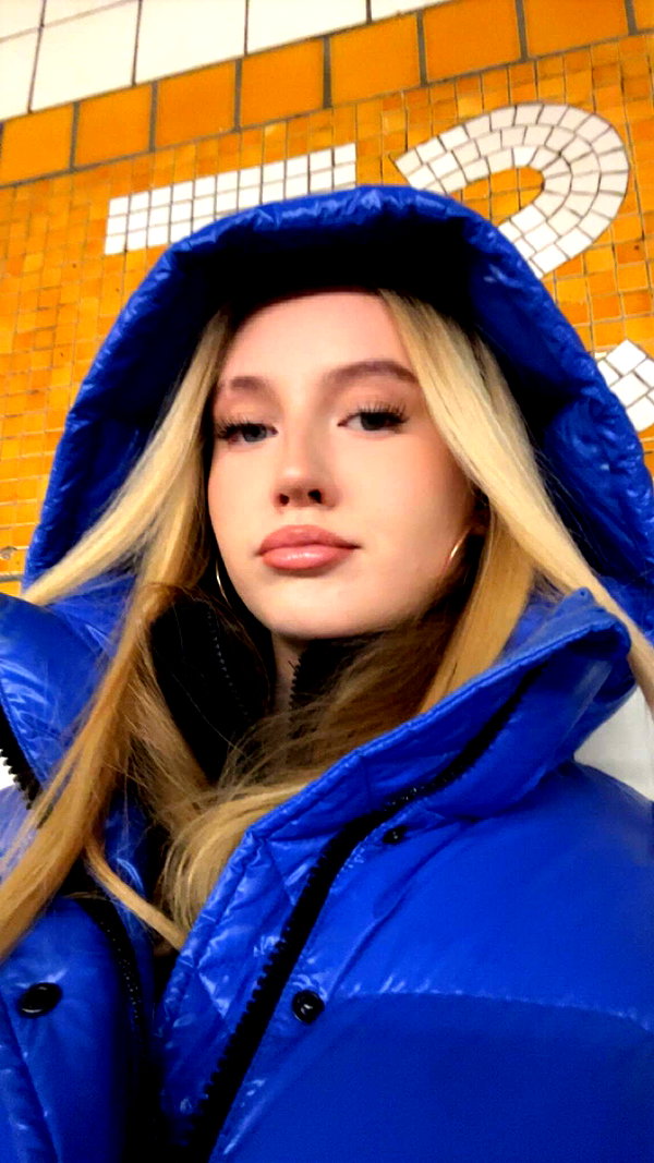 b0mbette snapchat image archive image