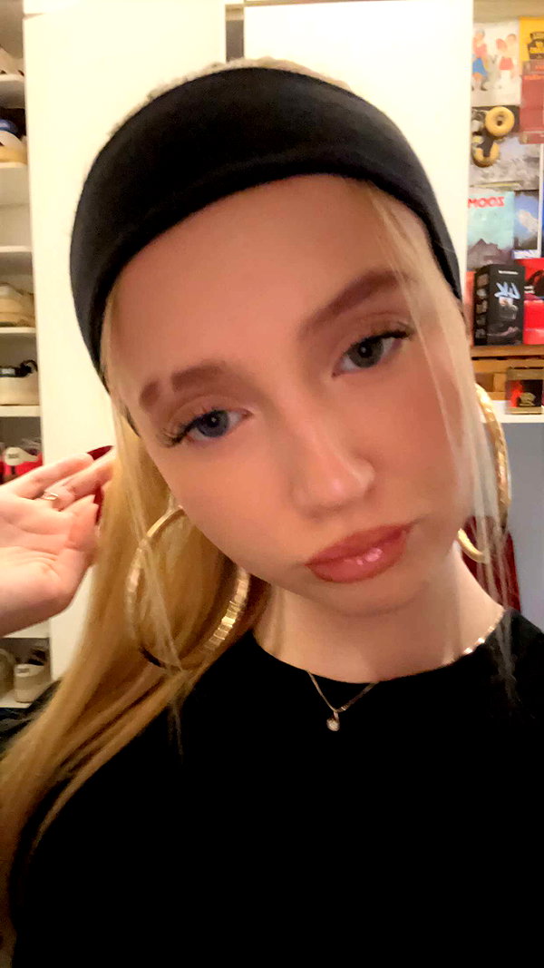 b0mbette snapchat image archive image