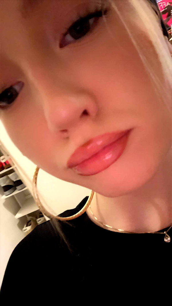 b0mbette snapchat image archive image