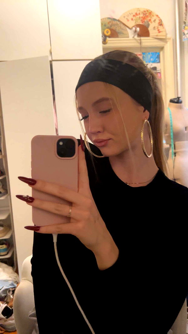 b0mbette snapchat image archive image