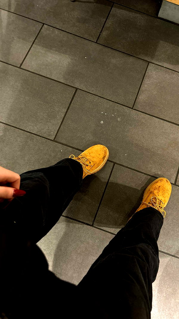 b0mbette snapchat image archive image