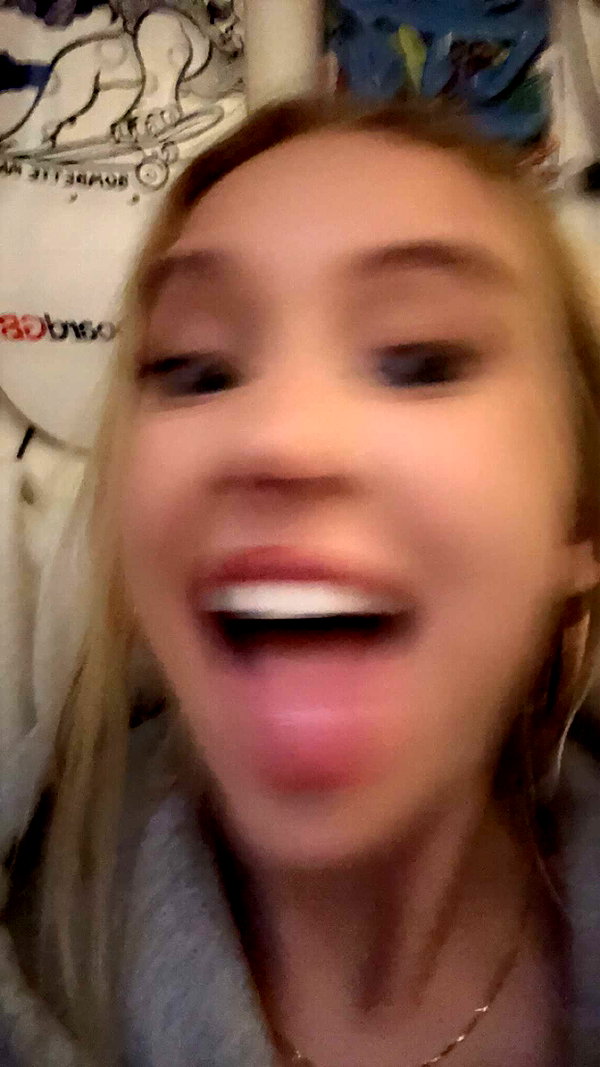 b0mbette snapchat image archive image