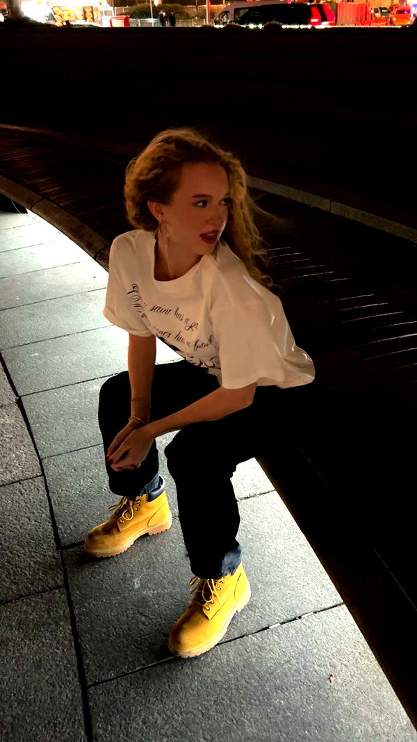 b0mbette snapchat image archive image