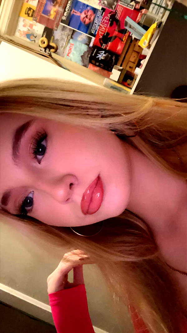 b0mbette snapchat image archive image