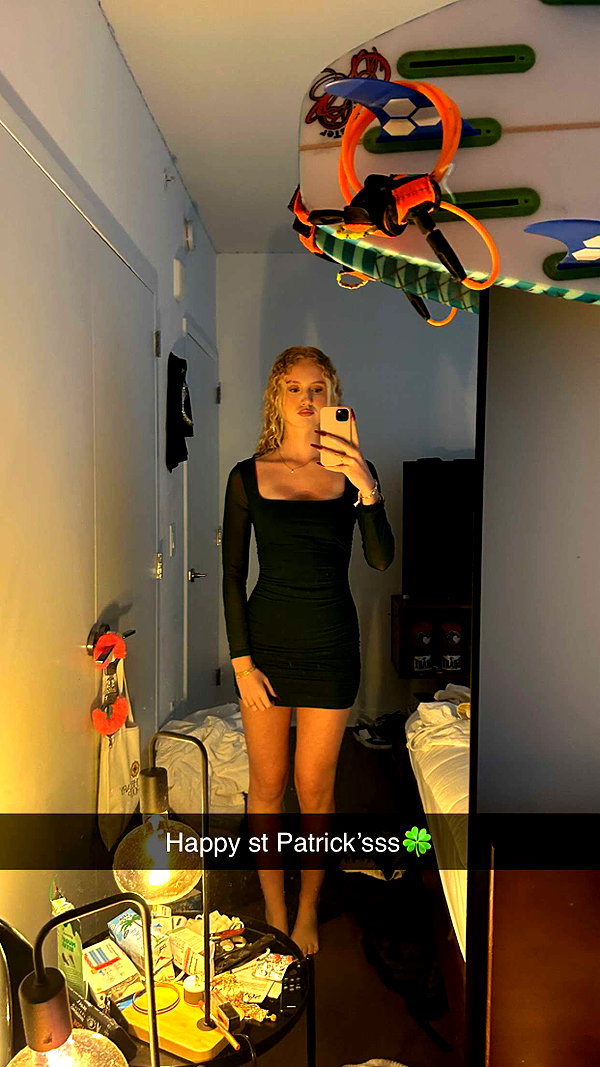 b0mbette snapchat image archive image