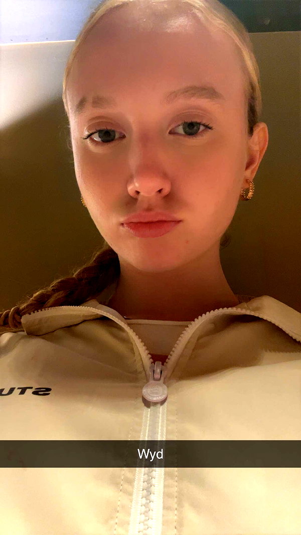 b0mbette snapchat image archive image