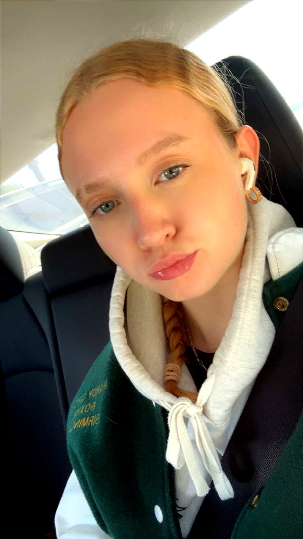 b0mbette snapchat image archive image