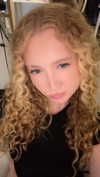 b0mbette Altpins Profile Picture