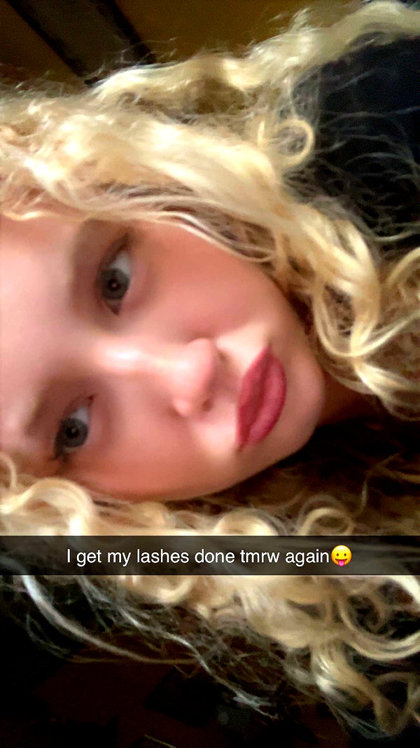 b0mbette snapchat image archive image