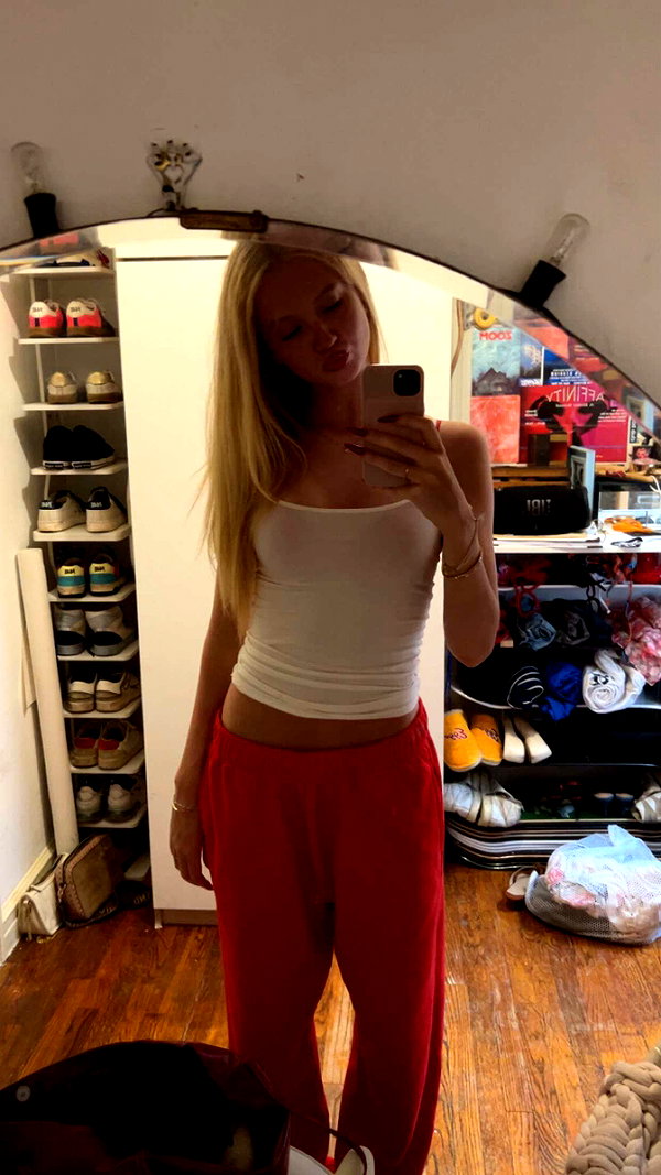 b0mbette snapchat image archive image