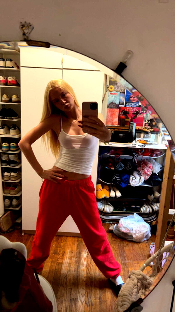b0mbette snapchat image archive image