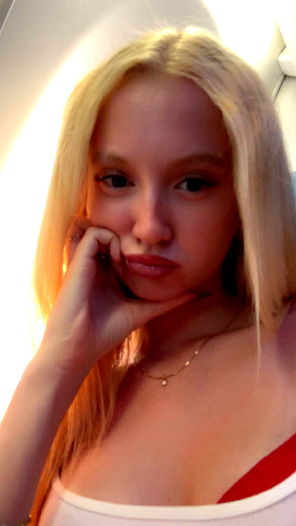 b0mbette snapchat image archive image