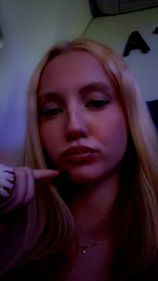 b0mbette snapchat image archive image