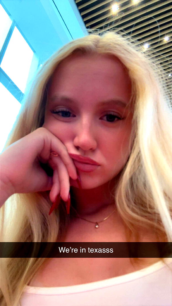 b0mbette snapchat image archive image
