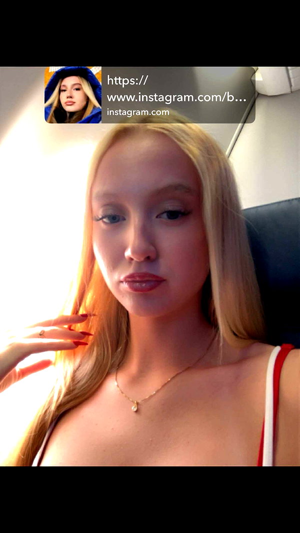 b0mbette snapchat image archive image