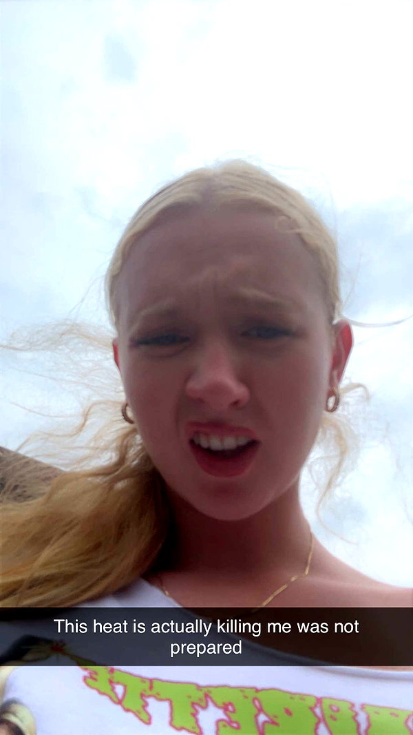 b0mbette snapchat image archive image
