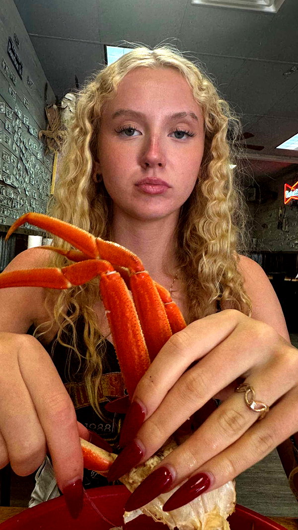 b0mbette snapchat image archive image