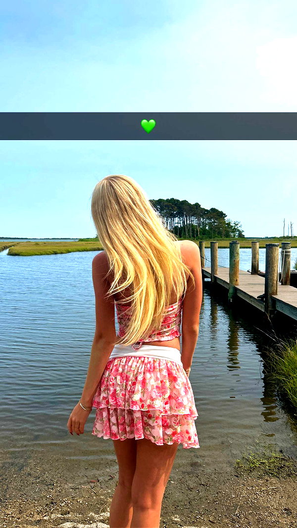 b0mbette snapchat image archive image
