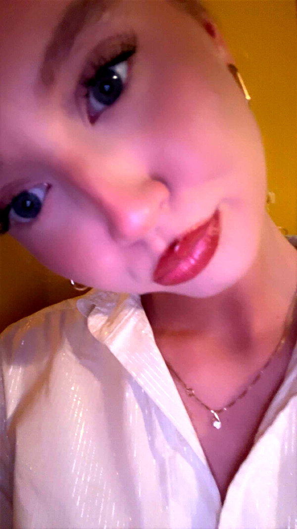 b0mbette snapchat image archive image